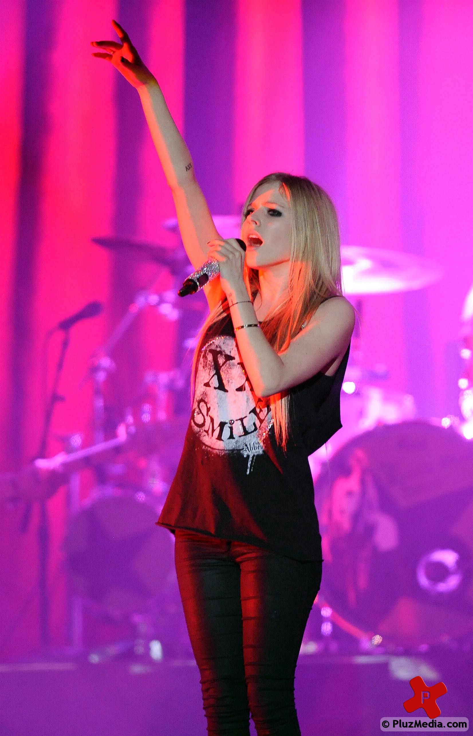 Avril Lavigne performs live during her Black Star Tour 2011 photos | Picture 75531